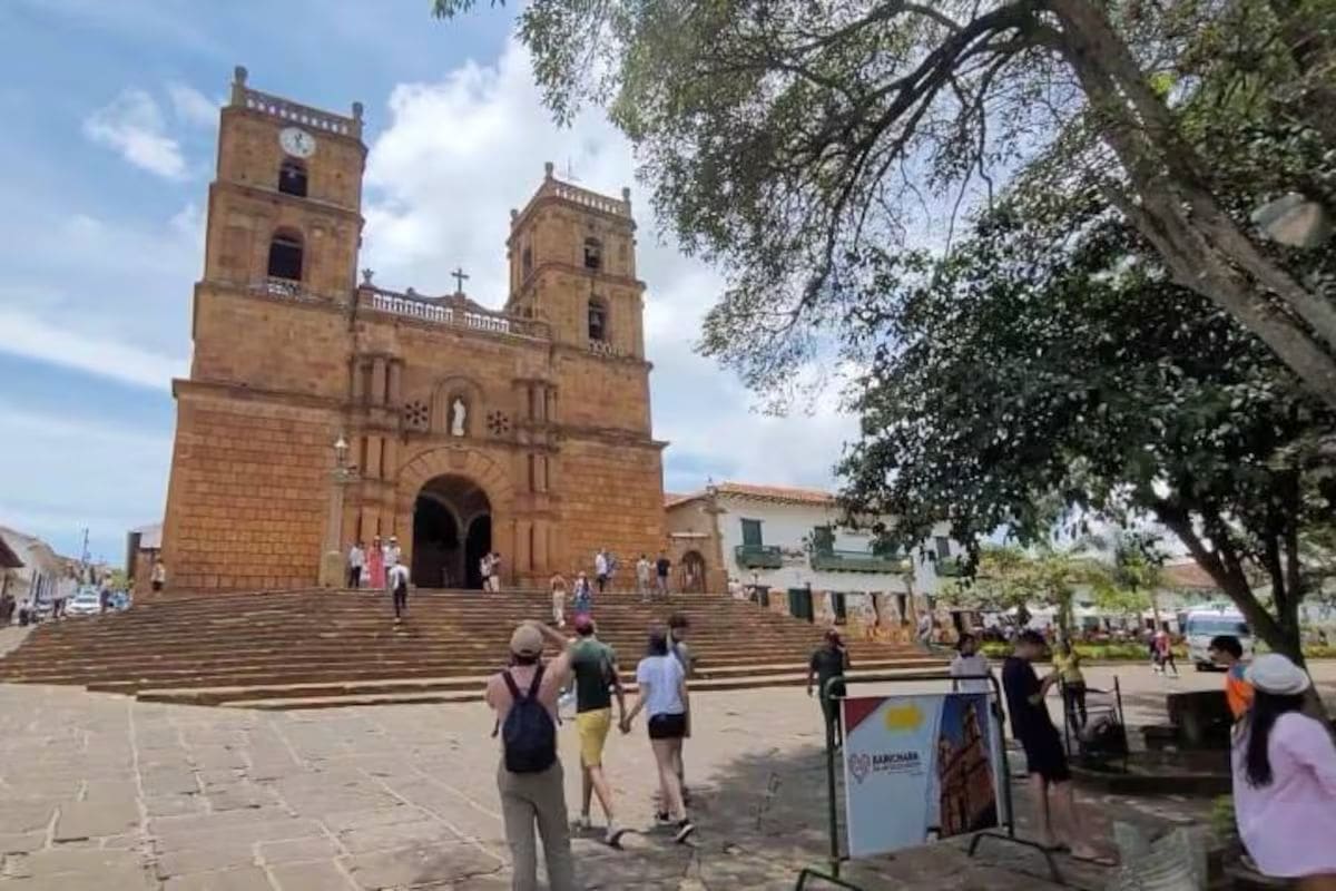 El parque central de Barichara concentrará los dos días de competencia de MTB.