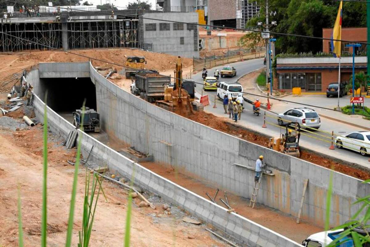 En agosto se prevé entregar en su totalidad la obra del Intercambiador Vial de Neomundo. (Foto: Nelson Díaz/VANGUARDIA LIBERAL)