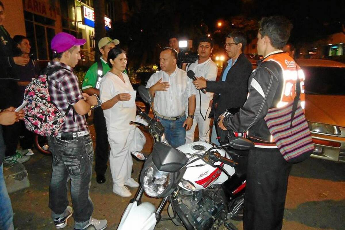 Así fue el ‘toque de queda’ de las motos (Foto: / VANGUARDIA LIBERAL)