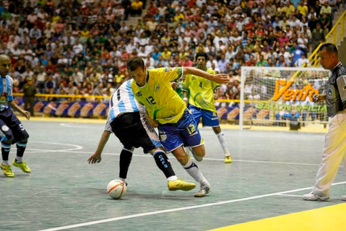 Brasil y Argentina fueron dos de las selecciones más aplaudidas en el Coliseo Bicentenario - Alejandro Galvis Ramírez durante el Campeonato Mundial de Microfútbol. (Foto: Archivo /VANGUARDIA LIBERAL)