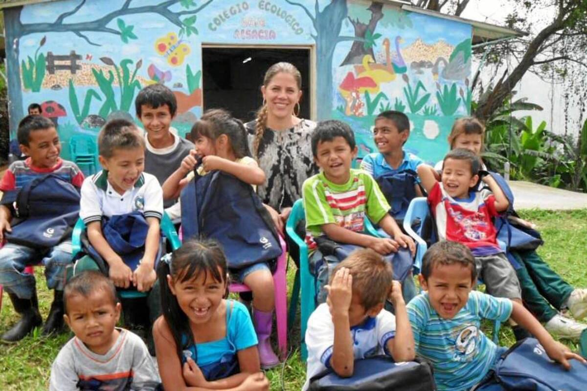 Estudiantes de la zona rural recibieron útiles escolares