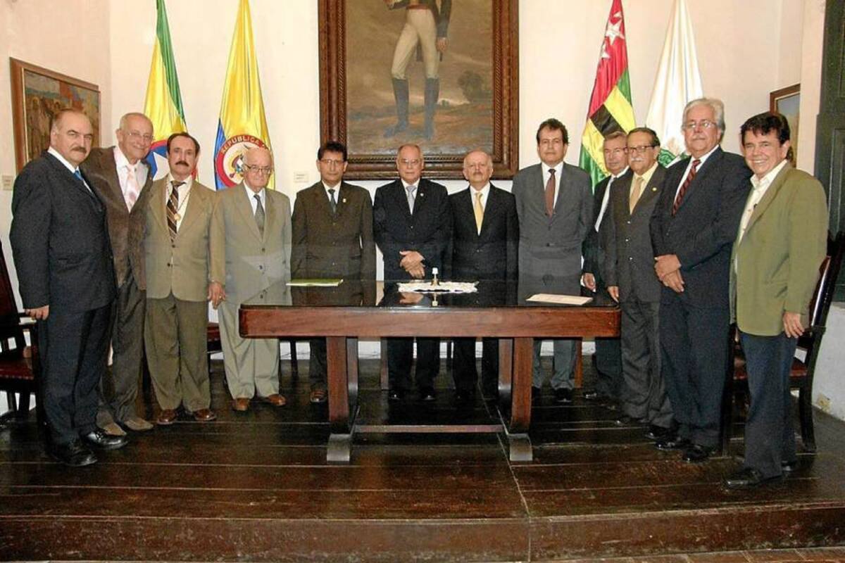 Marco Skinner, Manuel Rey, Juvenal Fonseca, Alfonso Gómez Gómez, Jaime Alberto Camacho Pico, Miguel José Pinilla Gutiérrez, Gabriel Galán, Carlos Mauricio Serrano, Pedro A. Vivas, Efraín Mantilla, Fabio Torres y Manuel Neira. (Foto: Suministrada / VANGUARDIA LIBERAL)
