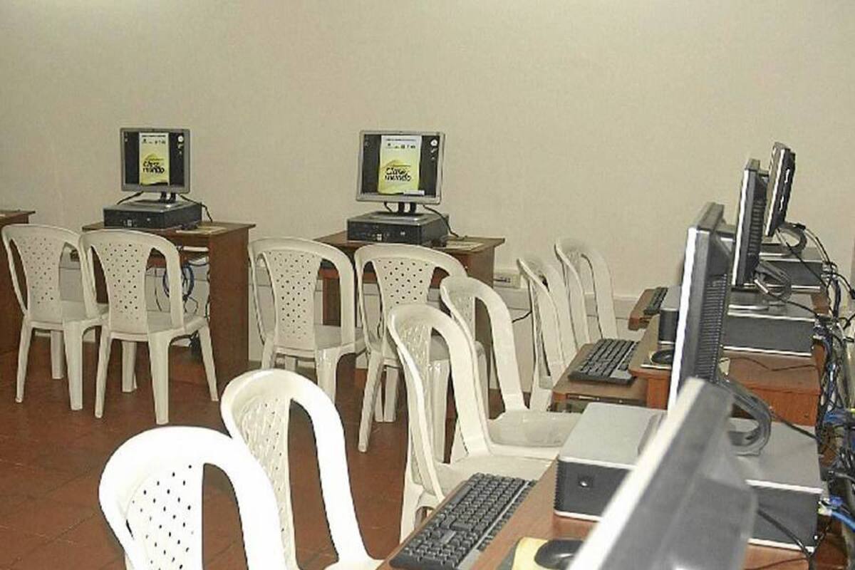 Desde la pasada administración de Carlos Contreras se venía hablando de la necesidad de masificar el uso de Internet. Incluso se inauguraron varios salones digitales. (Foto: Archivo/VANGUARDIA LIBERAL)