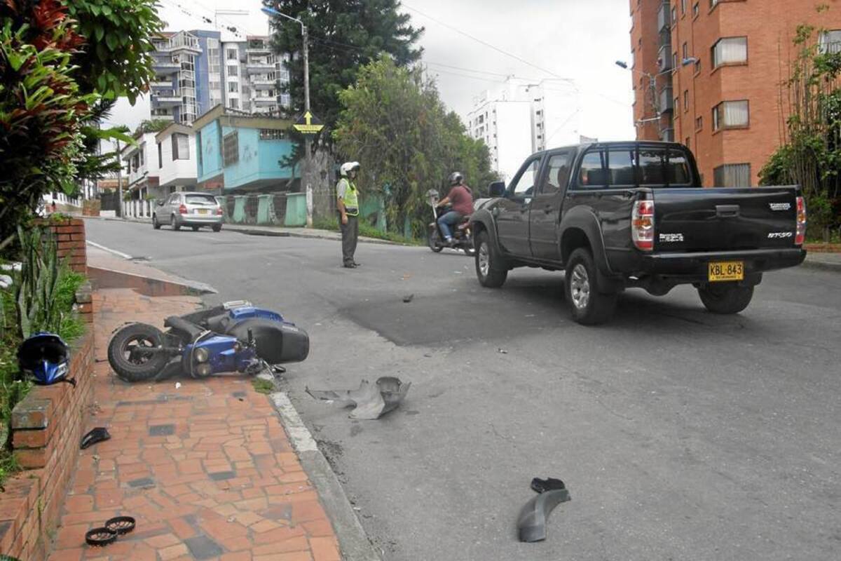 Persecución tras un hurto terminó en grave accidente (Foto: Julio César Alvarado/VANGUARDIA LIBERAL)