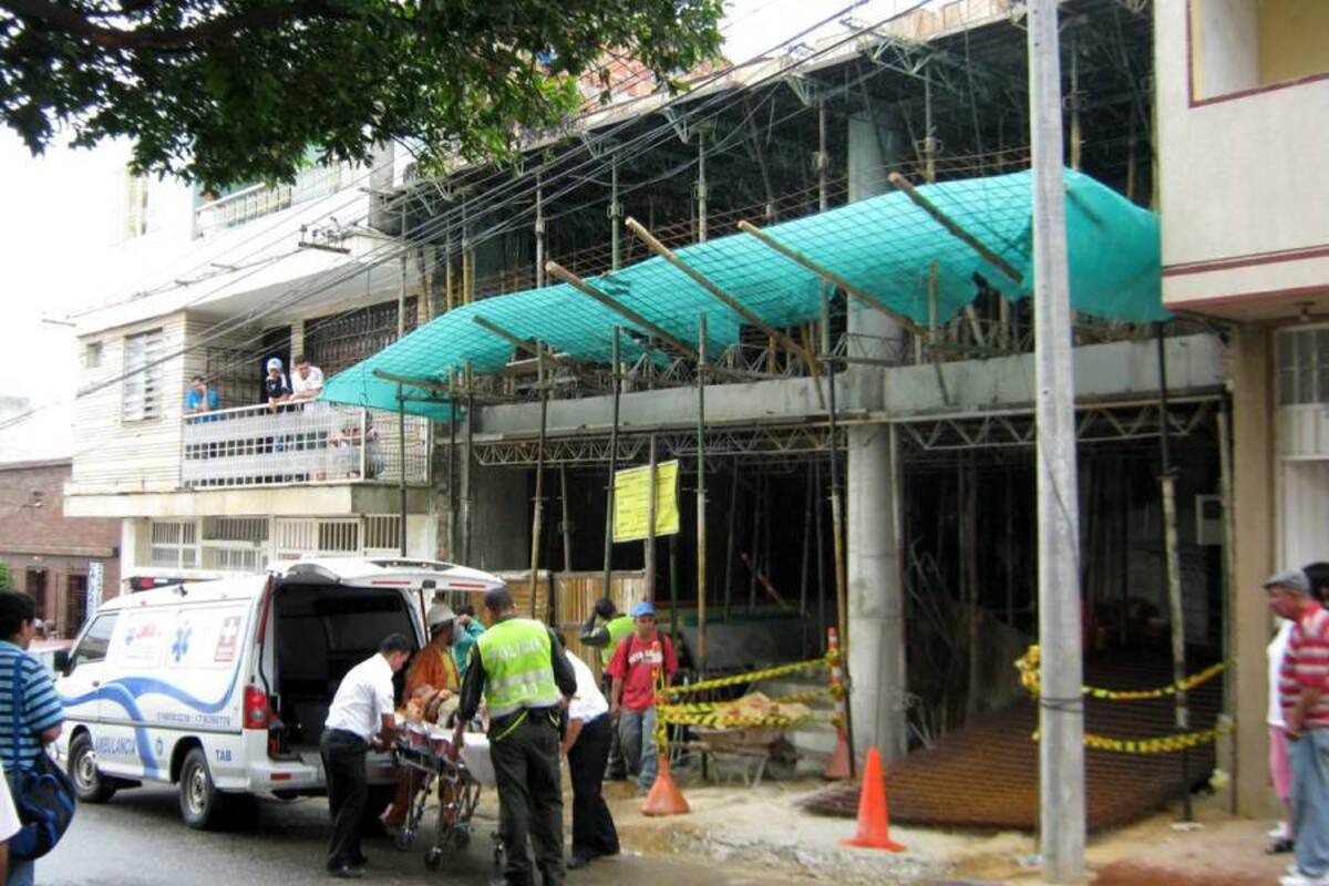 Un obrero quedó herido por una descarga eléctrica