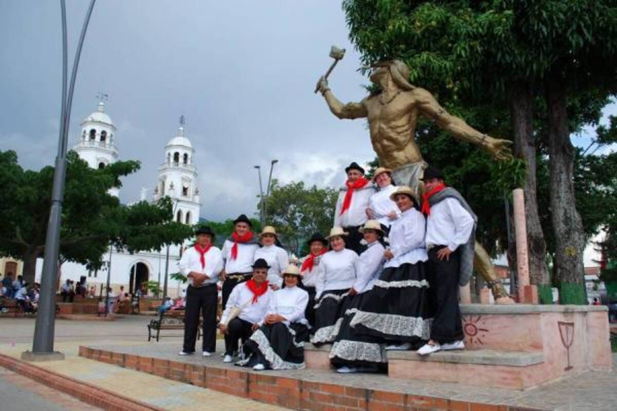 El grupo viajará este viernes para estar el sábado en la Batalla de Flores y La Gran Parada.(Foto: Suministrada/VANGUARDIA LIBERAL )