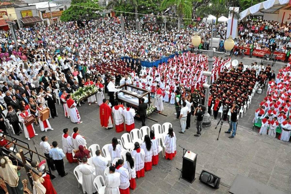 La Semana Santa en Piedecuesta concluyó con una buena nota en cuanto a la asistencia de personas a los actos litúrgicos y en cuanto a la seguridad. (Foto: Suministradas/VANGUARDIA LIBERAL)