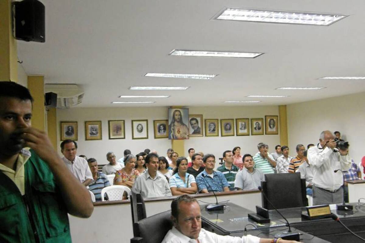 El Concejal Santos Galvis estaba suspendido cuando inscribió su candidatura.