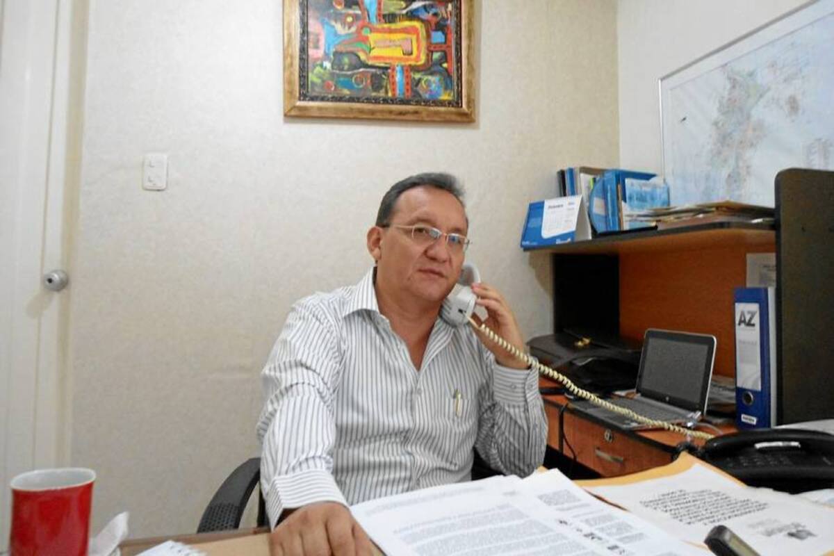 Héctor Vargas Rodríguez, quien estará como gerente de Acuasan hasta este viernes, habló sobre los recursos gestionados en su administración para cambio de redes, alcantarillado, la planta alterna entre otros trabajos. (Foto: Nancy Acuña R /VANGUARDIA LIBERAL)