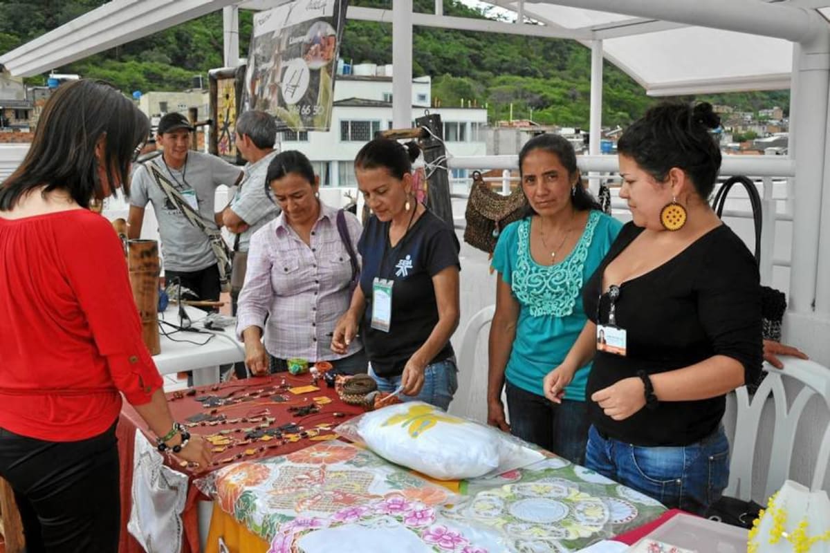 Durante la Primera Rueda de Negocios, que organiza el Sena en Vélez, se podrán observar productos como estos elaborados por aprendices que han participado de diversas capacitaciones. (Foto: Luis Fernando Martínez Vargas /VANGUARDIA LIBERAL)