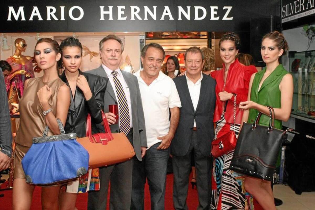 Laura Lázaro, Andrea Cuacua, Hernando Gutiérrez, Carlos Bayona, Mario Hernández, María Isabel Sánchez y Lorena López. (Foto: Mauricio Betancourt/ VANGUARDIA LIBERAL)