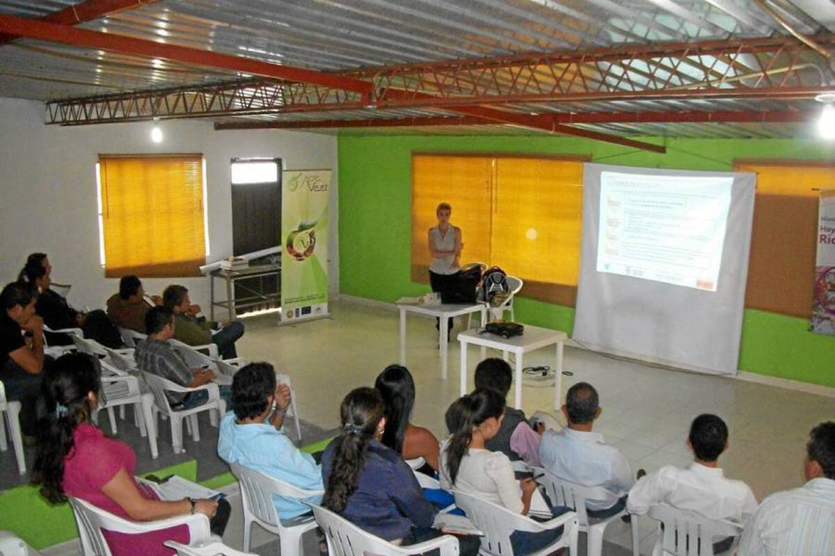 El Auditorio de Adel Vélez, fue el escenario de la socialización del plan de turismo departamental que beneficiará a la Provincia de Vélez y que difundió el Fondo de Promoción Turística. (Foto: Suministrada/VANGUARDIA LIBERAL)