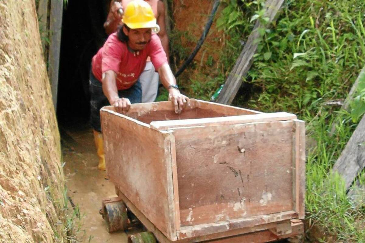 Los mineros protestaron por el no apoyo y facilidades de legalización de la actividad por parte del Gobierno Nacional. (Foto: Archivo/VANGUARDIA LIBERAL)
