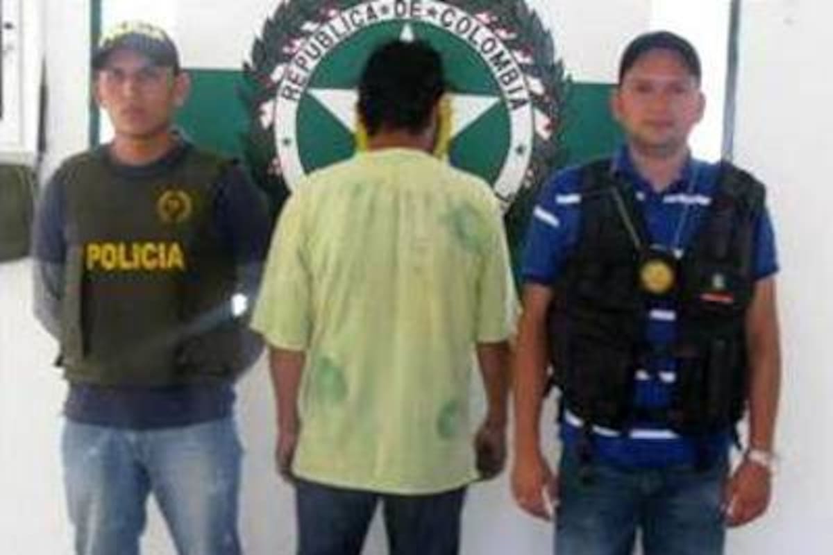 Aspectos de la captura de un hombre de 40 años, por el presunto delito de hurto agravado y calificado, la cual está asociada a diferentes hechos al parecer cometidos por el guadalupeño en su localidad. (Foto: Suministrada/VANGUARDIA LIBERAL)