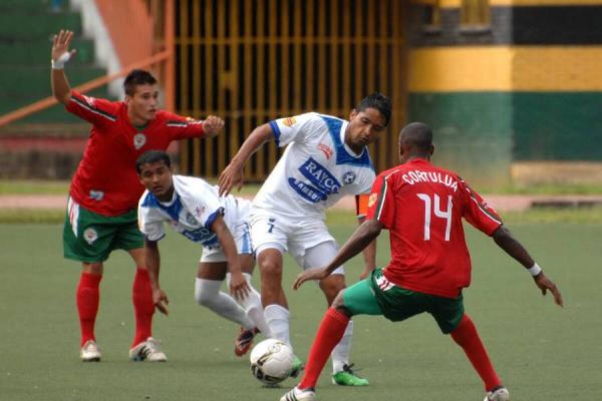 Real Santander venció ayer 1-0 a Cortuluá en un partido válido por la tercera jornada del Torneo Postobón y en la que los dirigidos por Johan Meza volvieron a celebrar en su estadio después de tres partidos.(Foto: Archivo / VANGUARDIA LIBERAL)