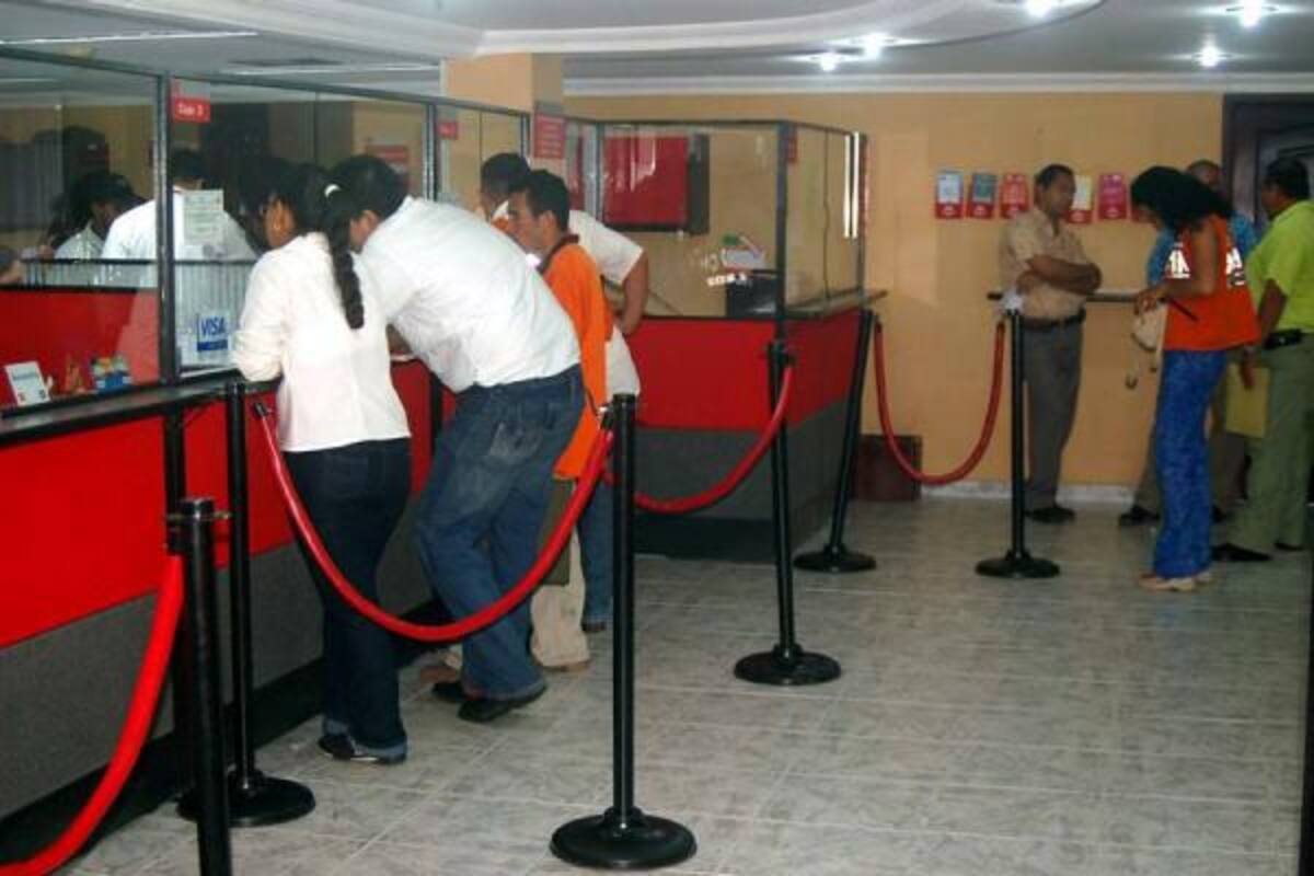 El aumento del número de personas bancarizadas en el país es una de las principales razones por las cuales el Gobierno Nacional decidió eliminar paulatinamente el 4 x 1000.(Foto: Archivo / VANGUARDIA LIBERAL)