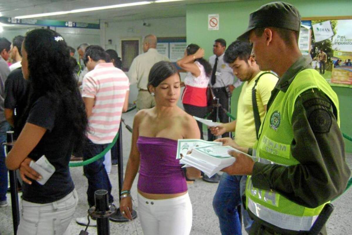 Cada una de las dependencias de la Policía estará en la zona industrial de Chimitá para explicar sus labores y funciones. (Foto: Archivo/VANGUARDIA LIBERAL )