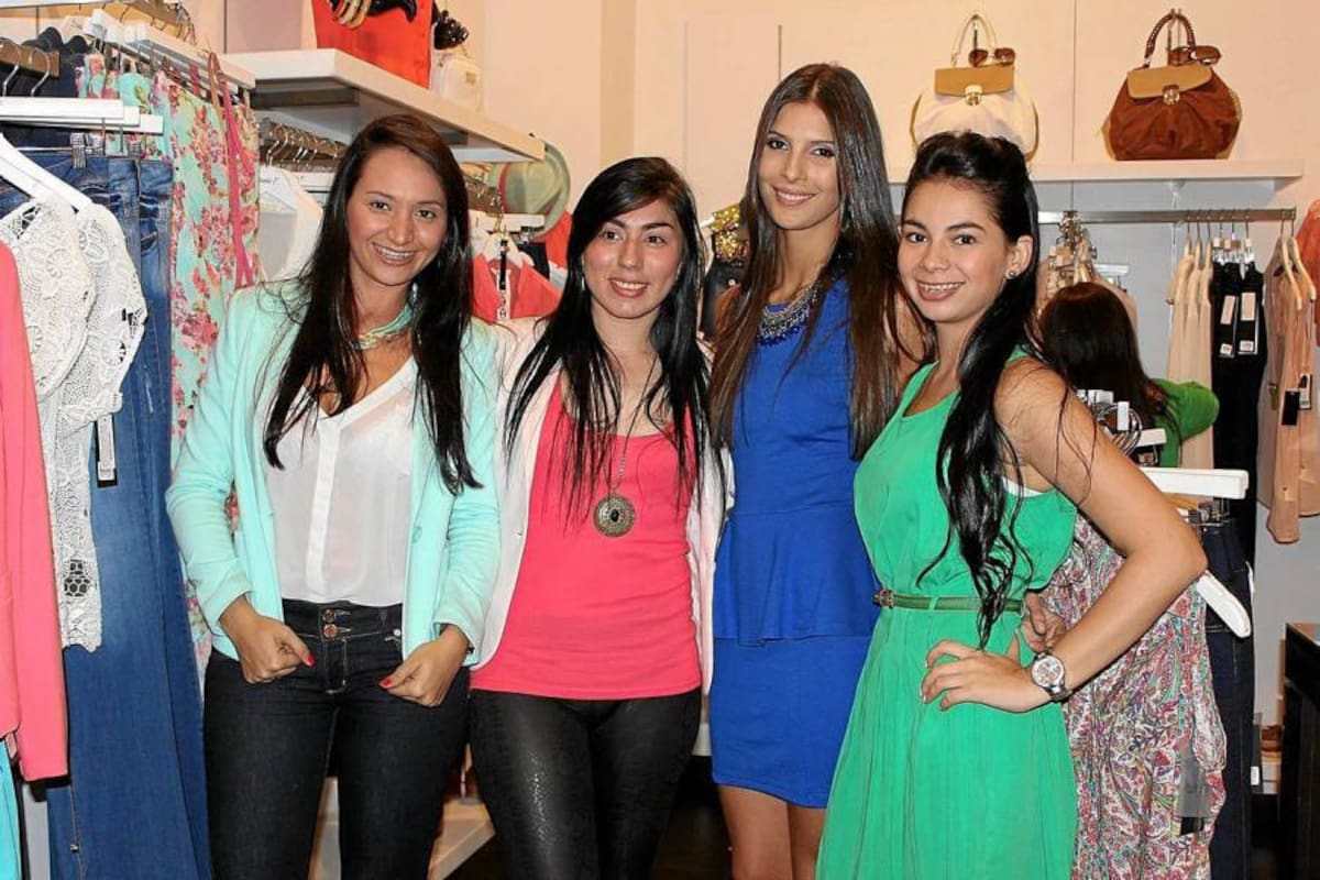 Estefani Robles, Natali Contreras, Toya Montoya y Leidy Albarracín. (Foto: Mauricio Betancourt/ VANGUARDIA LIBERAL)