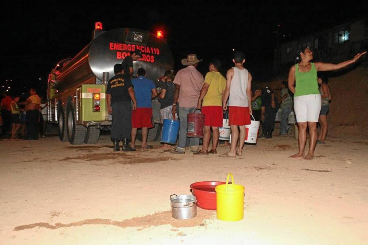 "Haremos lo que sea por una gota de agua"