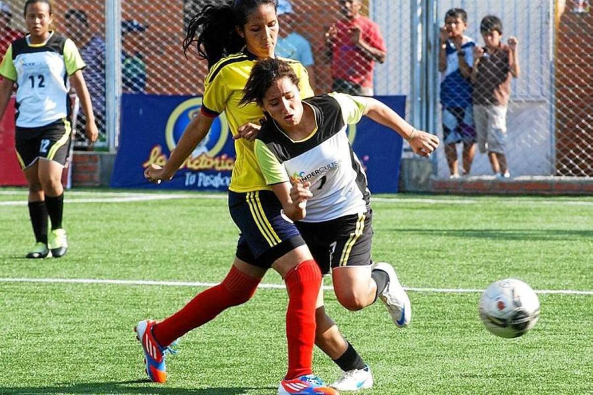 Continúan las emociones del fútbol femenino