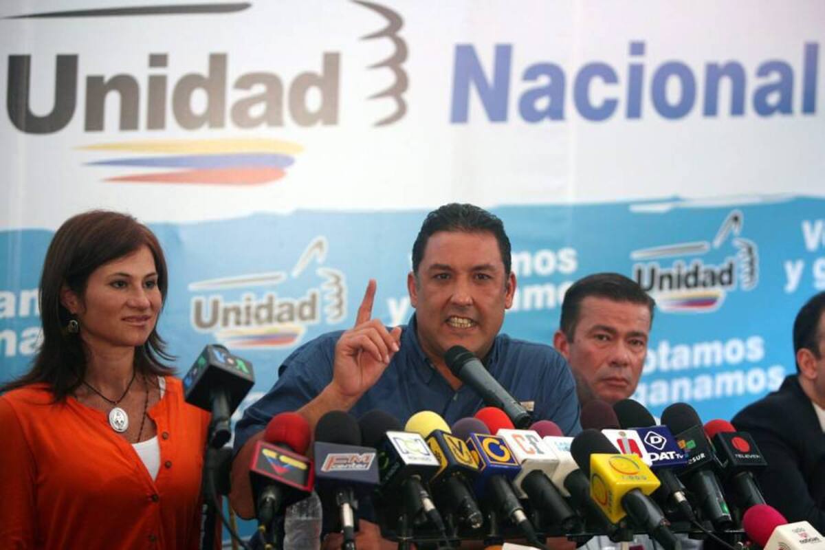 La oposición conformó el elenco de aspirantes para enfrentar a Chávez (Foto: EFE / VANGUARDIA LIBERAL)