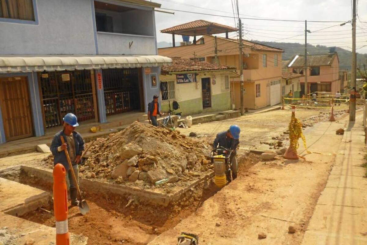 Cierre vial en Piedecuesta por obra de pavimentación (Foto: Suministrada/VANGUARDIA LIBERAL)