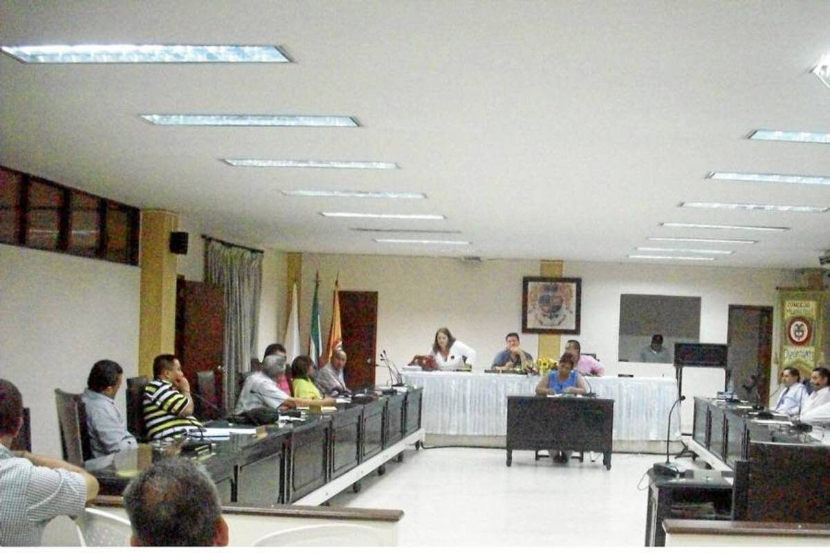 El Concejo de Piedecuesta solicitará de nuevo la presencia de los gerentes de la Concesión Vial Los Comuneros, Área Metropolitana de Bucaramanga y Metrolínea para darle debate a unos puntos pendientes para tratar referentes al Sistema Integrado de Transporte Masivo Sitm (Foto: Édgar Omar Bustos A/ VANGUARDIA LIBERAL )