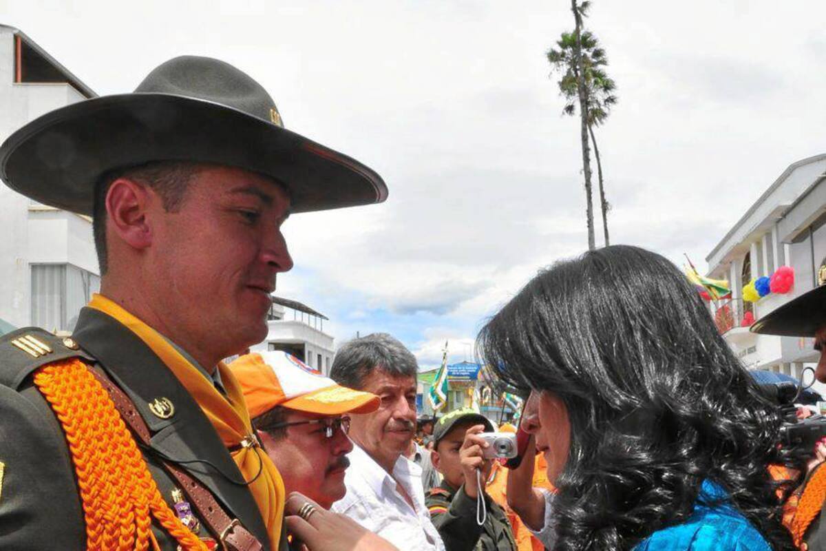 Una ceremonia como esta, se llevará a cabo el próximo lunes con motivo de la celebración de los 121 años de la Policía Nacional. (Foto: Luis Fernando Martínez Vargas/VANGUARDIA LIBERAL)