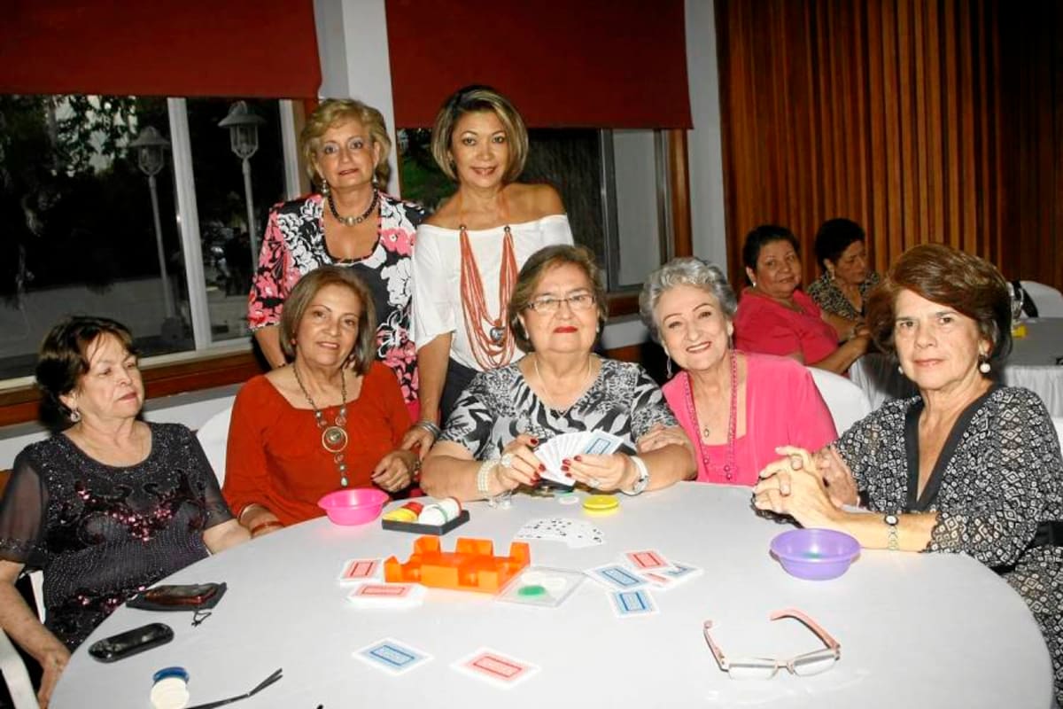 Idalia de Rodríguez, Amparo de Reina, Frady de Ardila, Betty de Chinchilla, Marta de Ulloa, Elsa Curubo y Linda de Rodríguez. (Foto: Cesar Flórez/VANGUARDIA LIBERAL)