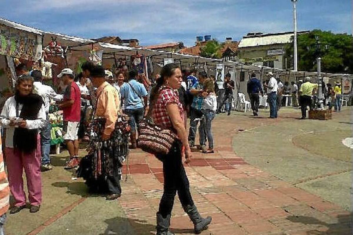 Muy concurrido estuvo el evento organizado por los aprendices del Sena, en el parque nacional del folclor. (Foto: Luis Fernando Martínez Vargas/VANGUARDIA LIBERAL)