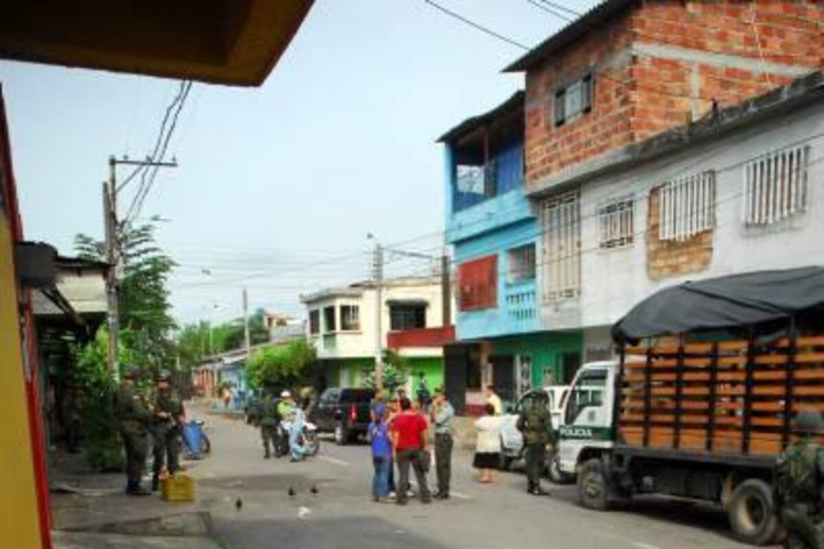 Esta es la situación de la calle conocida como 'La Olla' en la comuna Uno de Barrancabermeja.(Foto: Archivo/VANGUARDIA LIBERAL)