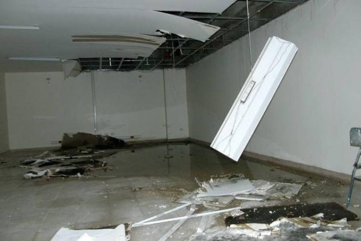 Debido al abandono en el que se encuentra este espacio, las UTS le propusieron a la Alcaldía que se lo diera en concesión. Luego de esta decisión, los habitantes de Real de Minas esperan que la Biblioteca Virtual pueda ser una realidad.(Foto: Javier Gutiérrez / VANGUARDIA LIBERAL)