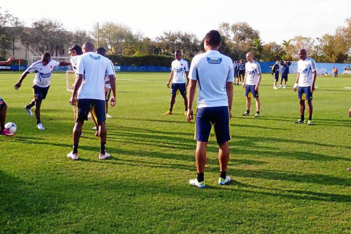 Con 21 de los 22 jugadores convocados, trabajó ayer la selección Colombia de fútbol de mayores, que jugará mañana un amistoso ante su similar de Guatemala, de cara a la eliminatoria suramericana para Brasil 2014, que se reanudará en marzo. (Foto: Suministrada/VANGUARDIA LIBERAL)