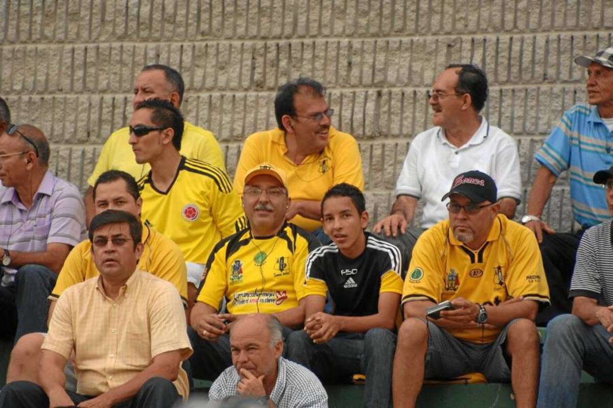 Pocos hinchas de Alianza (Foto: Jaime del Río / VANGUARDIA LIBERAL)