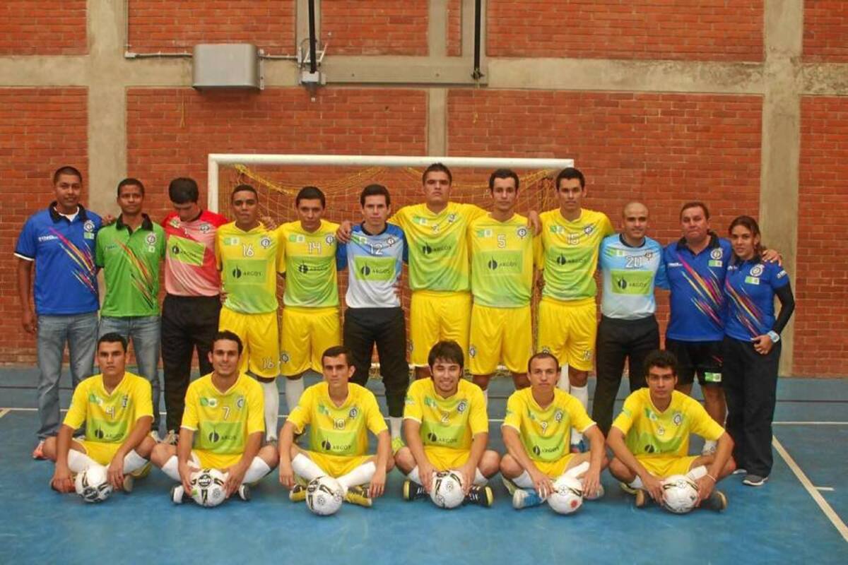 Esta es la nómina de jugadores y cuerpo técnico del Real Bucaramanga para la Liga Argos de Fútbol Sala. (Foto: Ángel Oswaldo Contreras Sabogal / VANGUARDIAL LIBERAL)