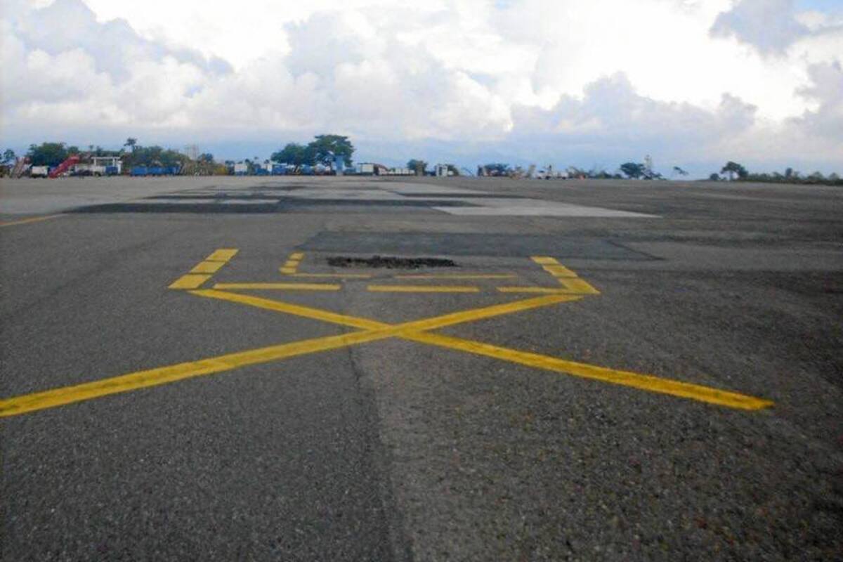 En la calle de rodaje Bravo del sector sur del aeropuerto Palonegro, fue donde se presentó el incidente. (Foto: Suministrada/VANGUARDIA LIBERAL)
