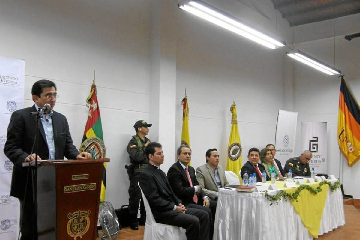 Girón, primer punto de ‘Vive Digital’ Santander (Foto: Liliana Carvajal/VANGUARDIA LIBERAL )