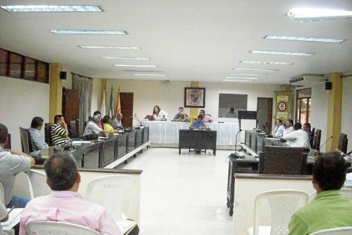 El primer debate del Concejo tocó temas álgidos como el cierre del sistema financiero de 2011 con un crédito cercano a los 20 mil millones de pesos, así como el tema de Metrolínea y licencias de construcción. (Foto: Suministrada/ VANGUARDIA LIBERAL )
