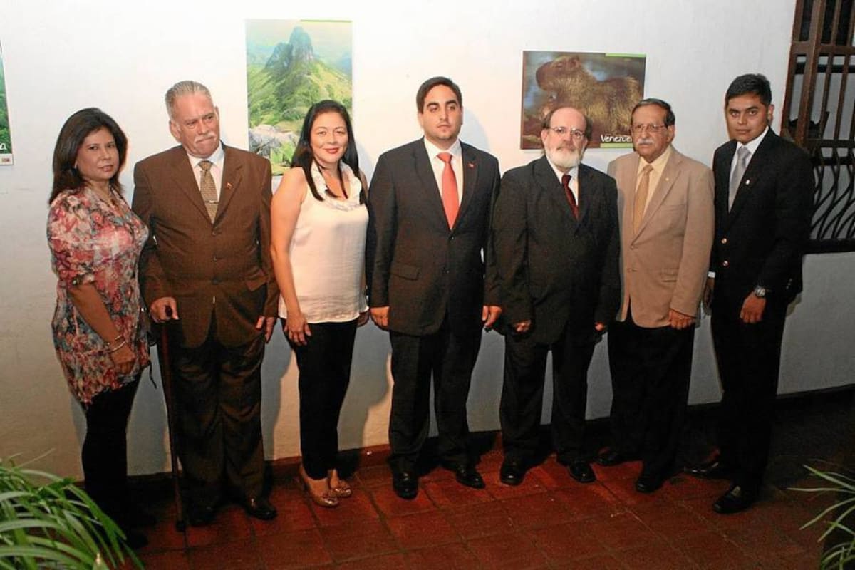 Sol Bohórquez, Alipio Alvernia, Claudia Castellanos, David Quintana, Mario Gómez, Efraín Mantilla Azula y Juan Suescún. (Foto: Mauricio Betancourt / VANGUARDIA LIBERAL)