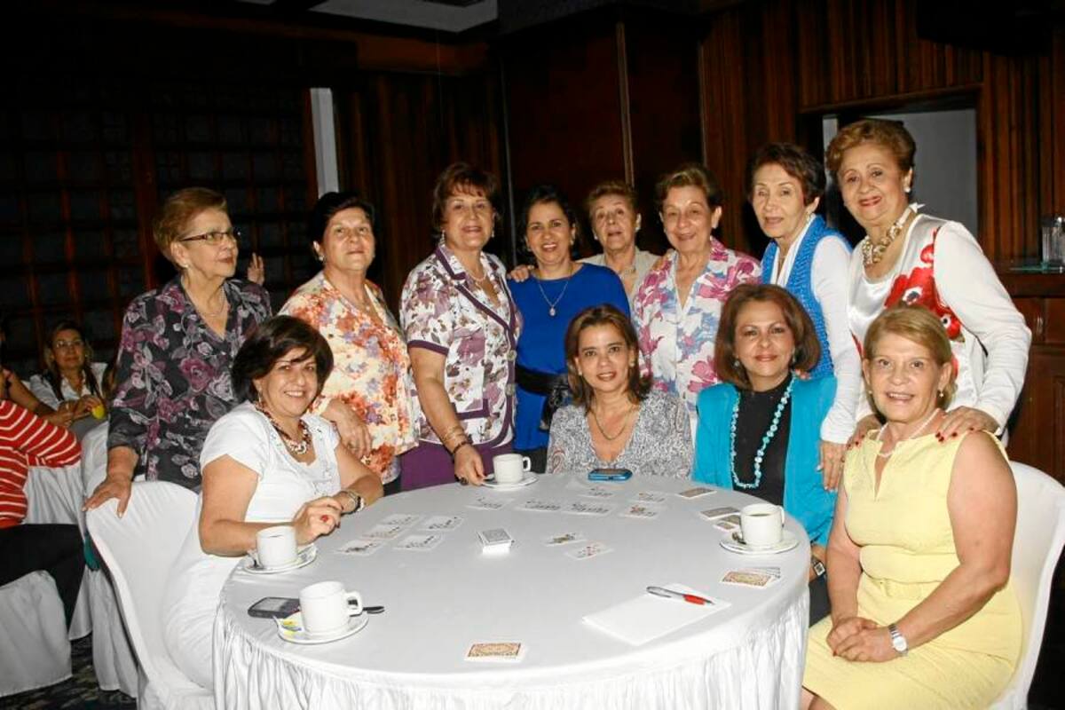 Claudia Castillo, Yaneth de Gómez, Patricia Matagira, Miriam Ballesteros, Gilma de Ariza, Miriam de Angarita, Mary de Forero, Marta Ariza, Lía de Yepes, Fanny de Ángel, Socorro de Serrano y Marina de Groso. (Foto: Cesar Flórez/ VANGUARDIA LIBERAL)