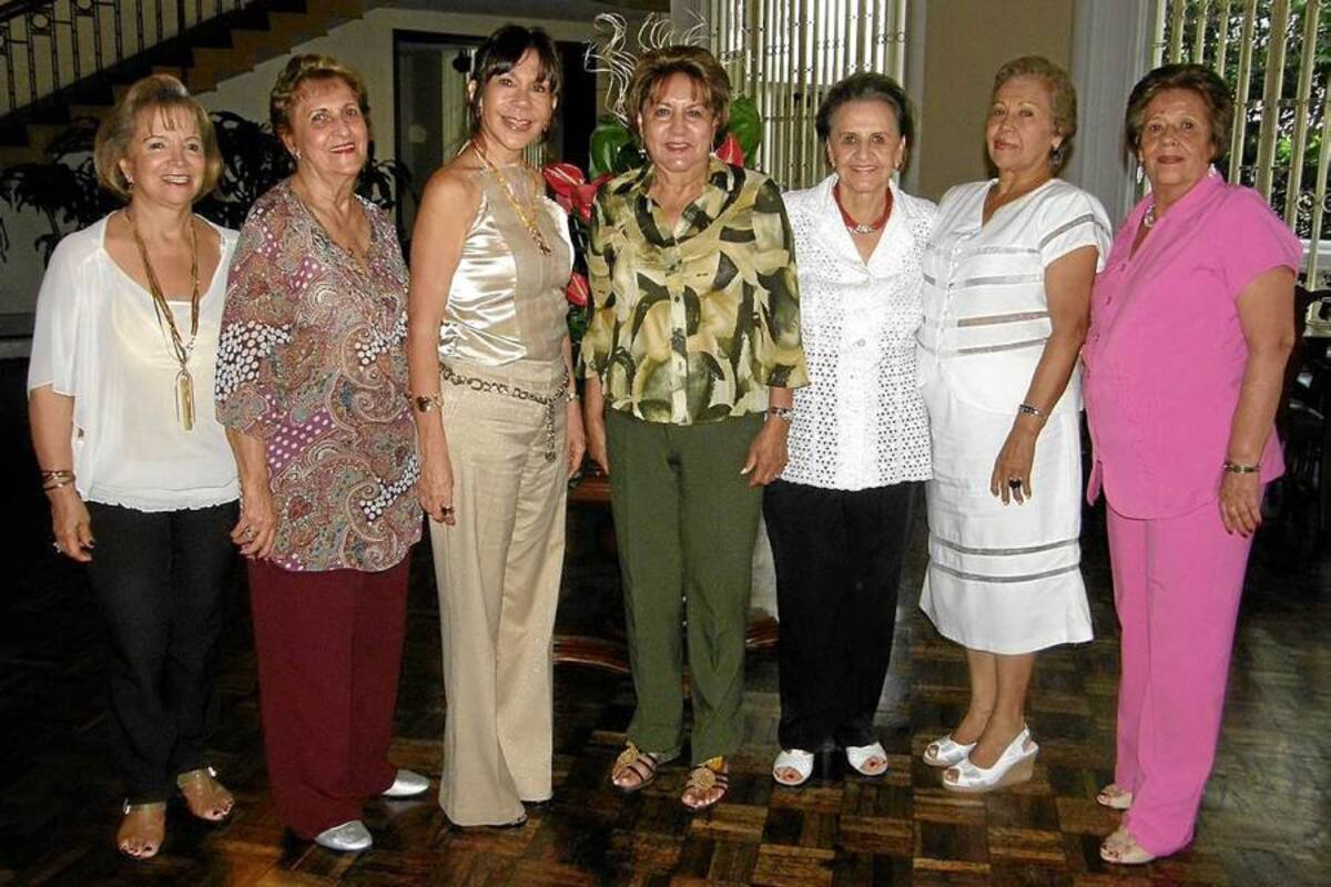 María Helena Camargo, Leonor de Prada, Martha Rincón de Rodríguez, Ofelia de Gómez, Alicia de Ogliastri, Graciela Silva Badillo y Cecilia de Rey. (Foto: Javier Gutiérrez / VANGUARDIA LIBERAL)