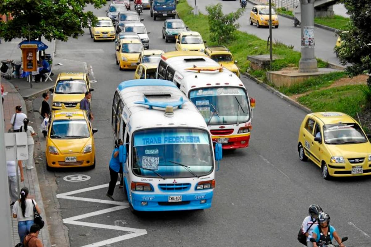 Contraloría exige más vigilancia a buses que operan rutas ‘ilegales’ (Foto: Archivo / VANGUARDIA LIBERAL)