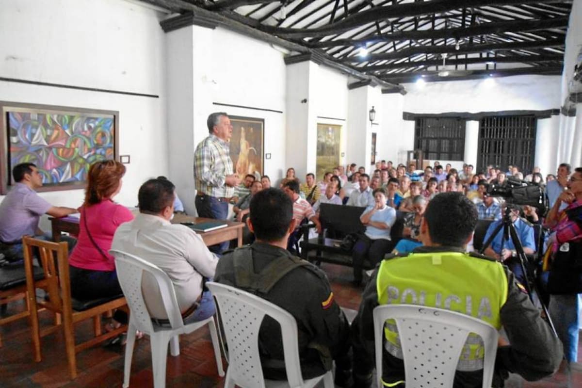 La Asamblea Preparatoria a las elecciones de Juntas de Acción Comunal se llevó a cabo el domingo desde las 7:30 a.m. en la Casa de la Cultura con la presencia del alcalde Álvaro Josué Agón Martínez, secretarios de despacho y la Policía Primer Distrito. (Foto: Nancy Acuña R /VANGUARDIA LIBERAL )