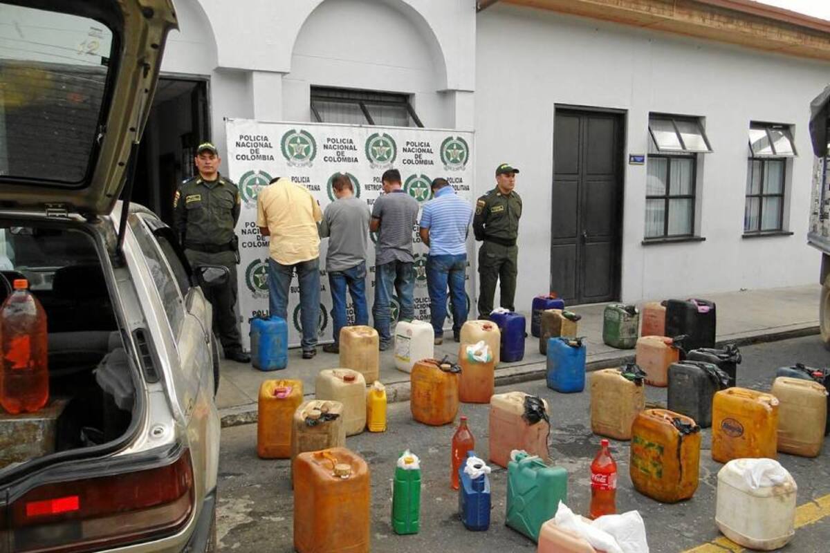 Capturadas cuatro personas por comercializar gasolina de contrabando