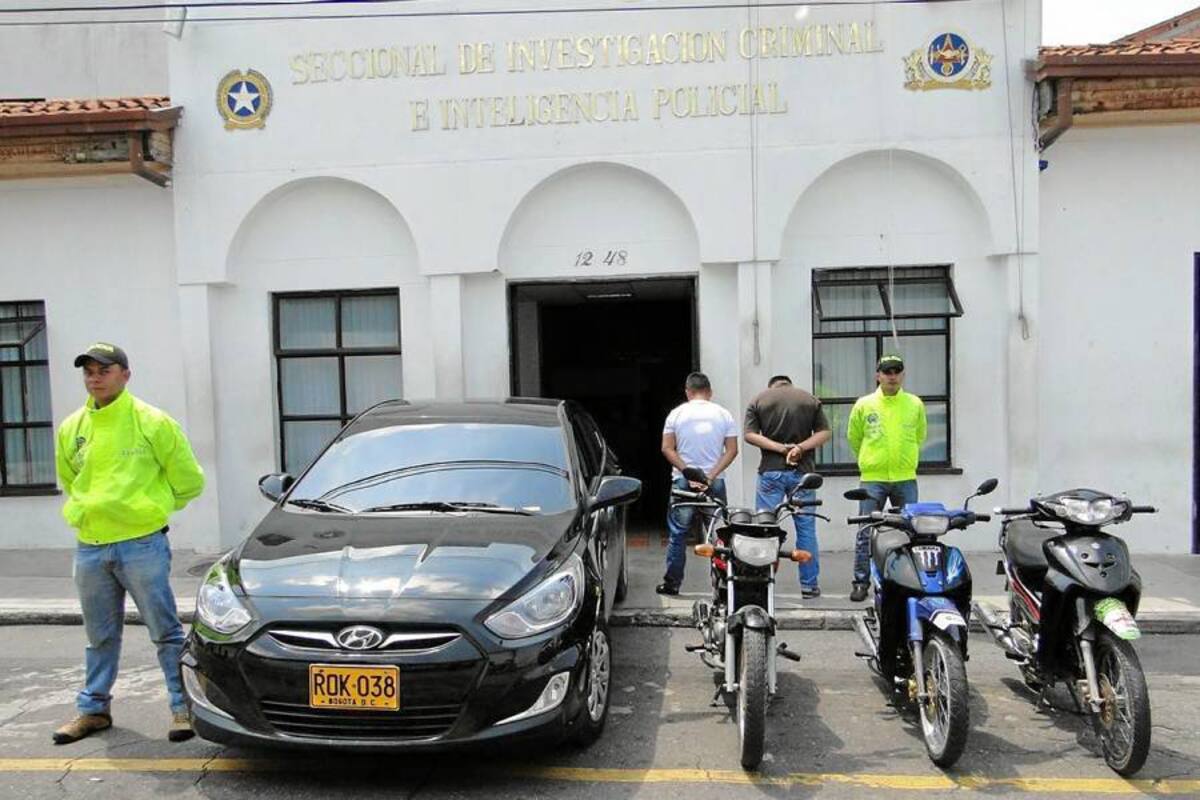 Tanto las motocicletas como el vehículo serán regresados a sus propietarios en las próximas horas. (Foto: Suministrada/VANGUARDIA LIBERAL )