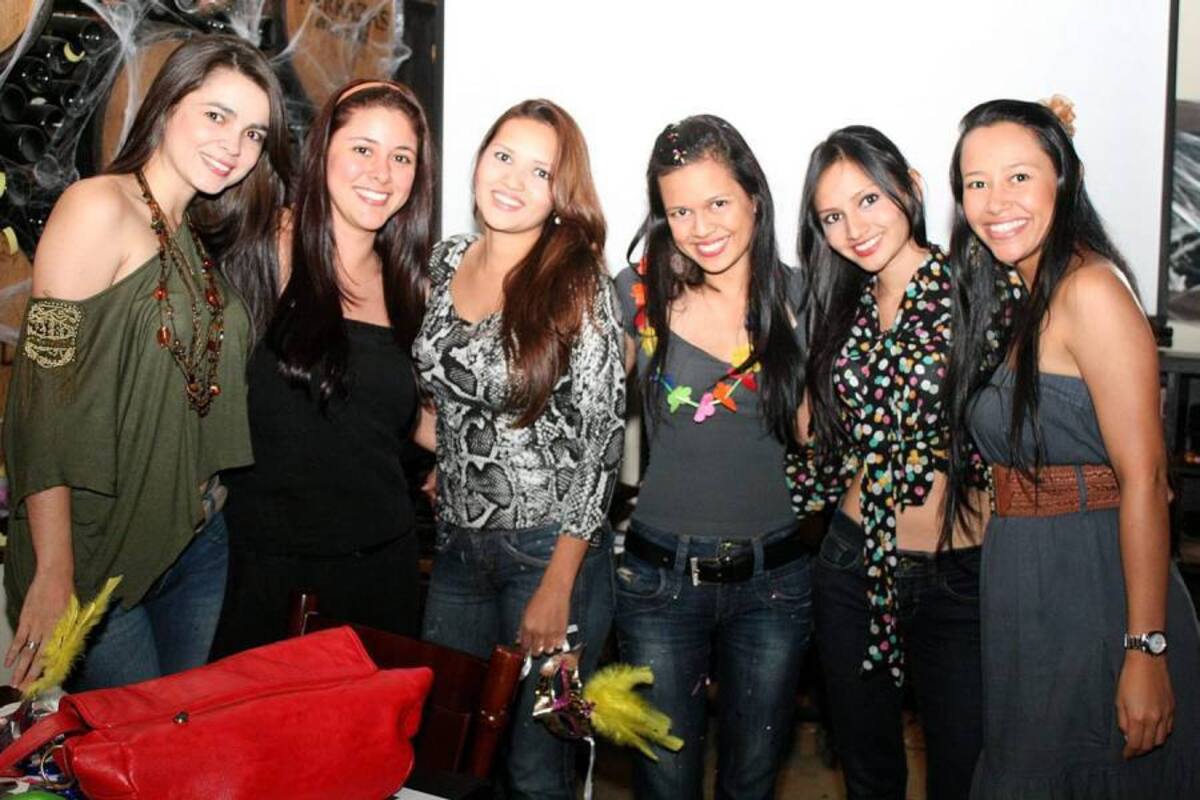Silvia Carolina Mesa, Carolina Lozano, Sara Sampayo, Mayerly Sampayo, Liliana Sampayo y Diana Bonilla. (Foto: Mauricio Betancourt/VANGUARDIA LIBERAL)