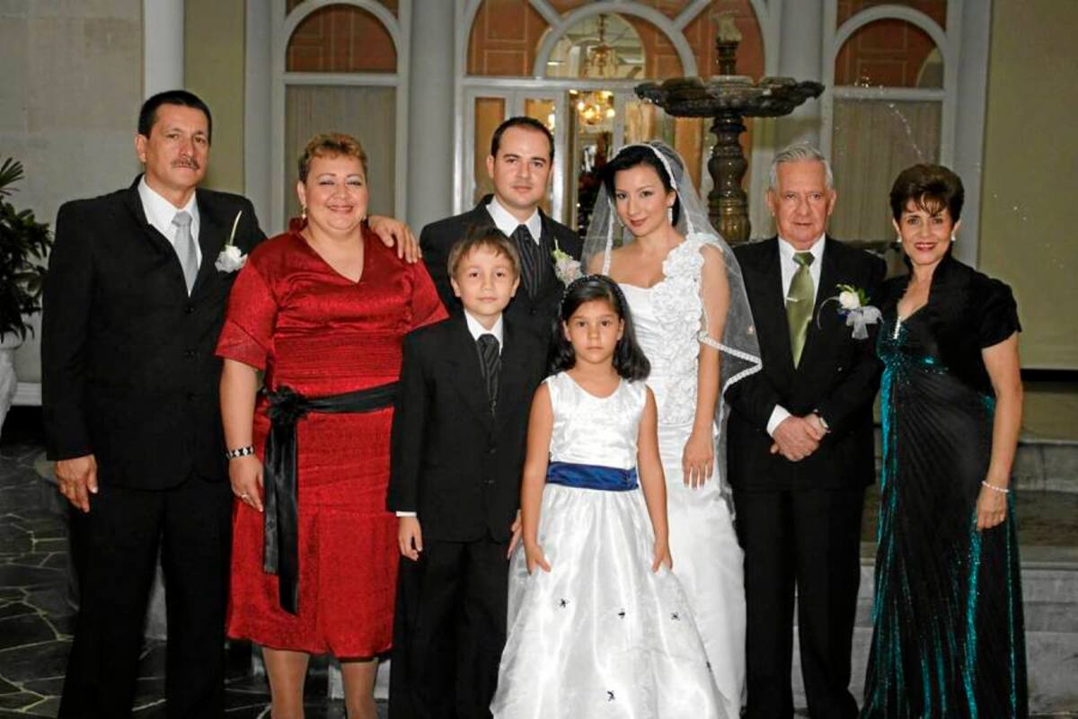 Juan Diego Maldonado, Isabela Gómez, Ramón Guevara, Martha Flórez, Carlos Felipe Useche, Claudia Patricia Guevara, Ernesto Useche y María Eugenia Díaz. (Foto: Foto: Nelson Díaz / Vanguardia Liberal)