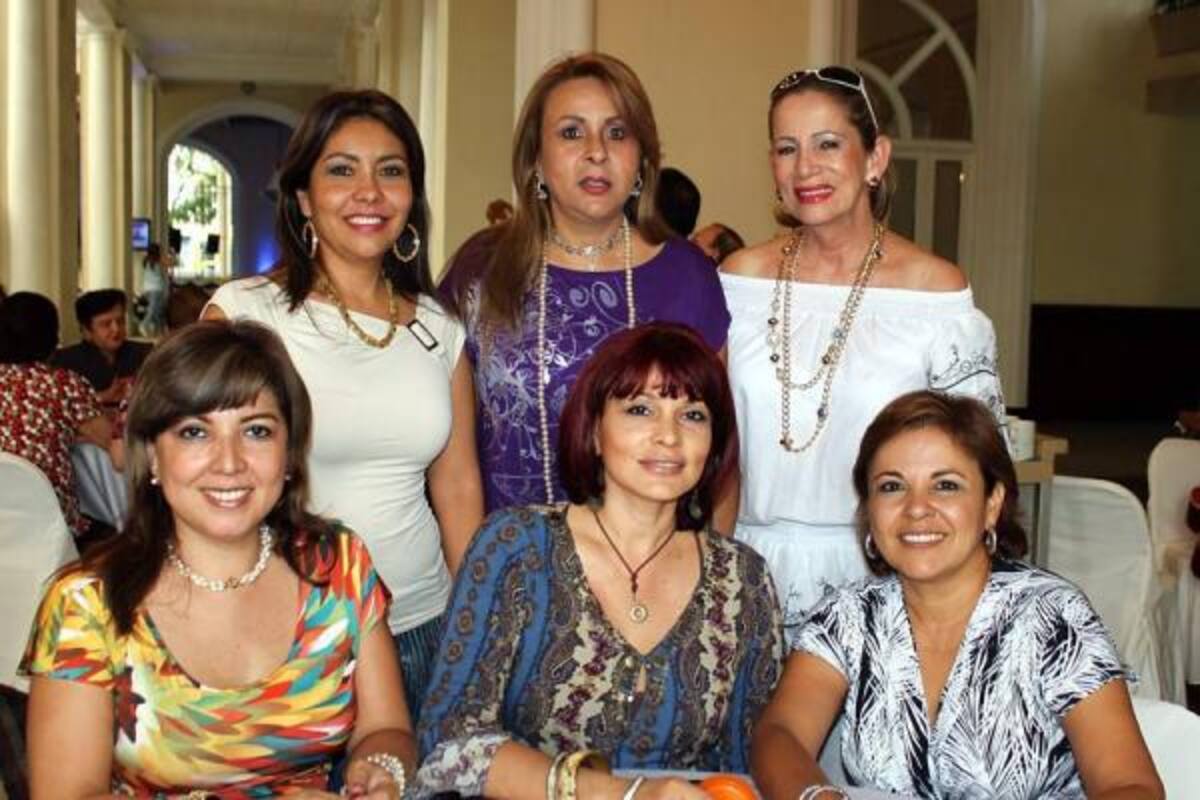 Martha de Soto, Carolina Gutiérrez, María Eugenia Quintero, Martha Jerez, Gloria Jerez y Esperanza Perdomo.