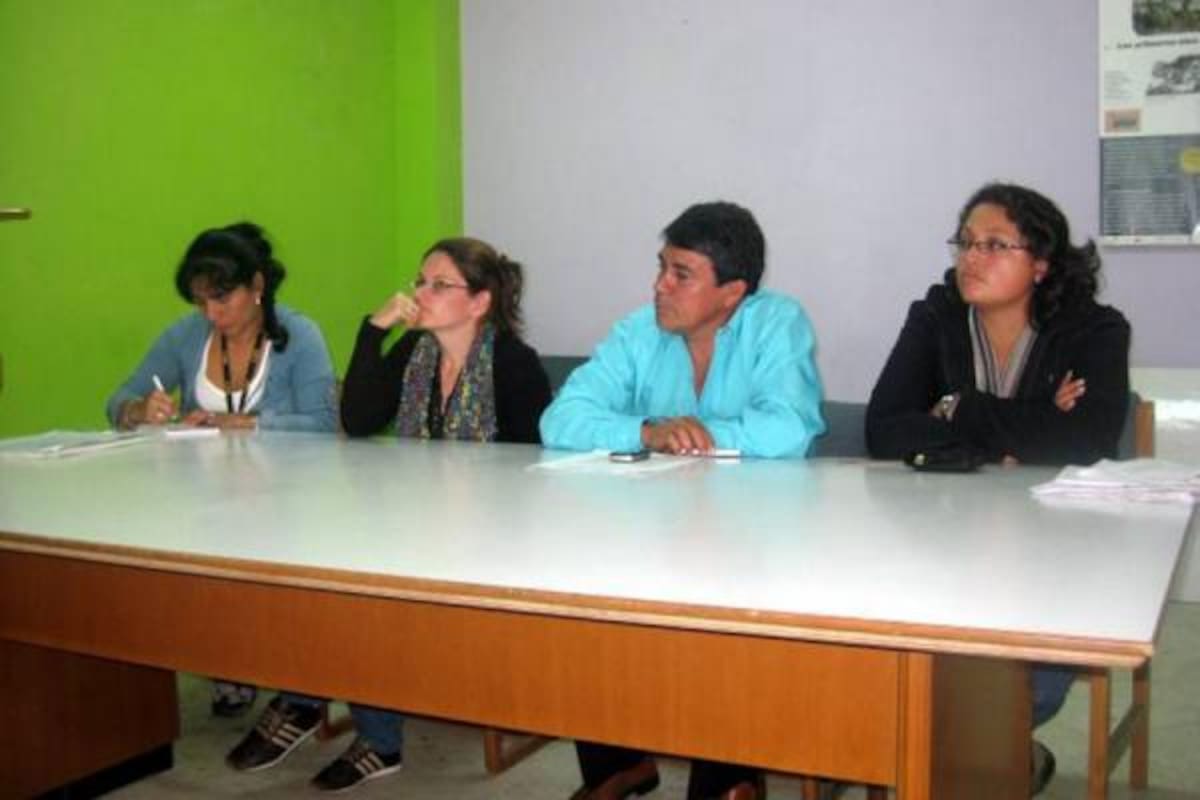 En la imagen aparecen de izquierda a derecha, Marleny Chavarro secretaria general de la CAS; Mónica Stella Monsalve Camacho, Coordinadora Regional de la CAS Vélez; Rolfe Antonio Marín Ortiz, alcalde y MaríaTeresa Jaimes, ingeniera forestal de la CAS.(Foto: Suministrada /VANGUARDIA LIBERAL)