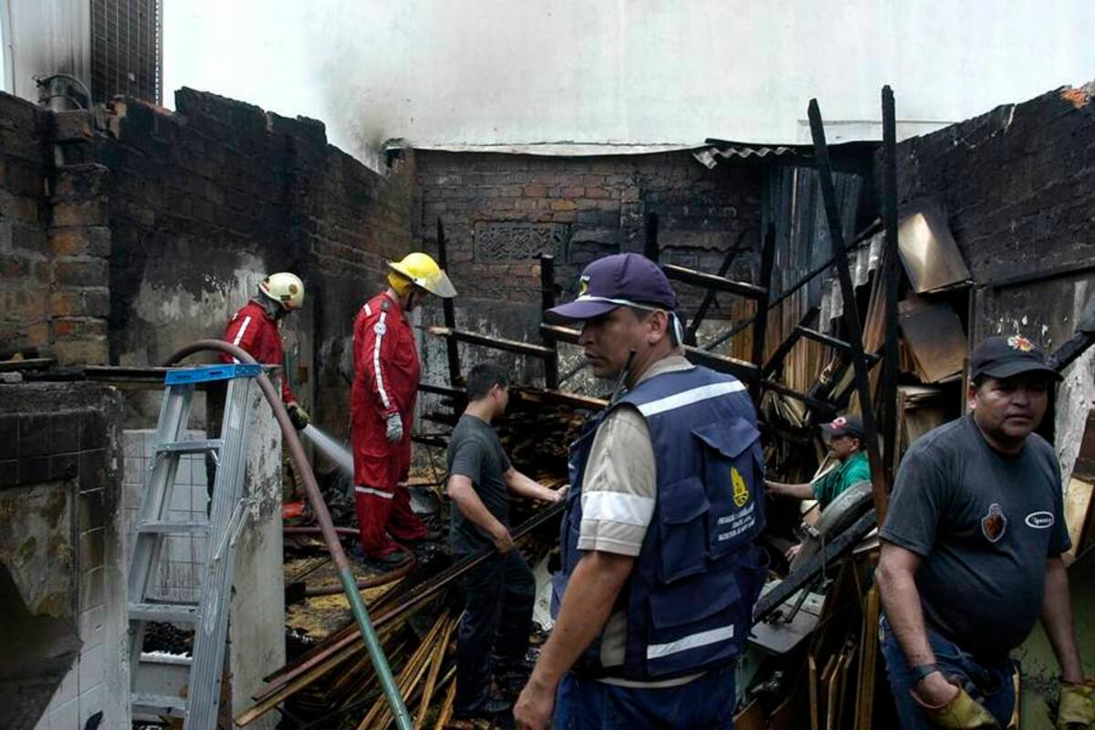 Durante todo el día fue inspeccionada la zona afectada para intentar esclarecer qué habría producido el incendio. Aunque no se ha establecido el monto de las pérdidas, autoridades señalaron que el incendio habría afectado más del 70% del negocio.